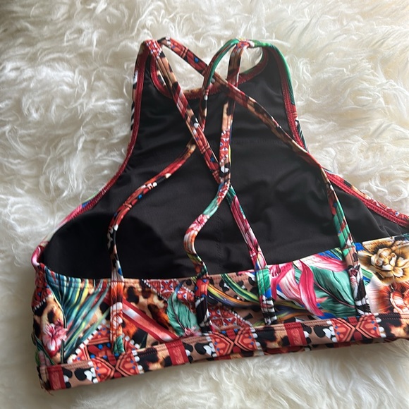 Swim top - Picture 2 of 3